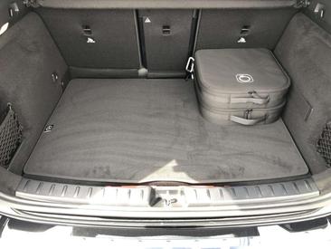 Mercedes GLA 250 Night Edition — photo 12