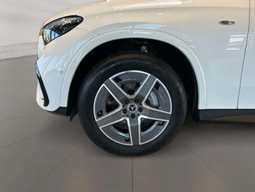 Mercedes GLC 300 AMG Line — photo 6