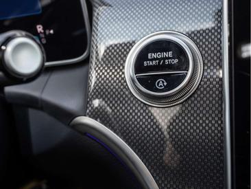Mercedes GLC 300 Night Edition — photo 17