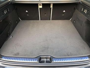 Mercedes GLC 220 — photo 12