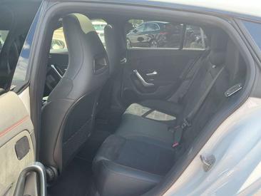 Mercedes CLA 200 Night Edition — photo 17