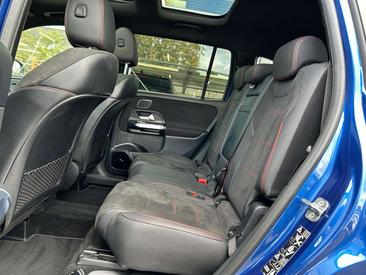 Mercedes GLB 220 AMG LINE — photo 18