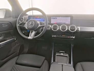 Mercedes EQB 250 — photo 6