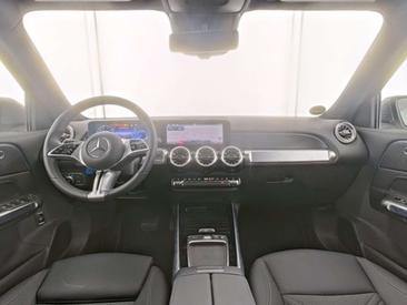Mercedes EQB 250 — photo 7