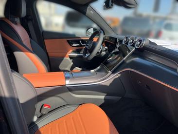 Mercedes GLC 200 Night Edition — photo 8