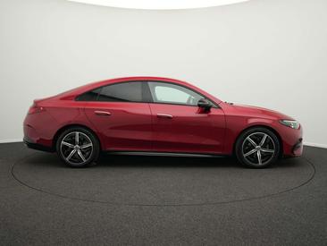 Mercedes CLA 180 AMG Line — photo 5