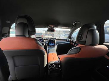 Mercedes GLC 200 Night Edition — photo 24