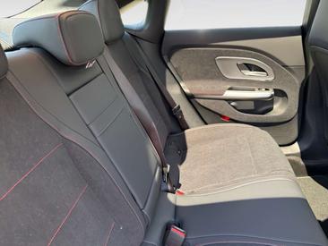 Mercedes CLA 200 AMG Line — photo 8