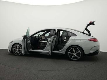 Mercedes CLA 180 AMG Line — photo 16
