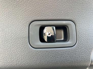 Mercedes GLC 200 Night Edition — photo 29
