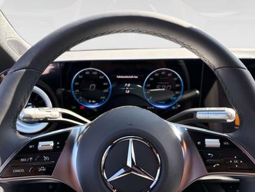 Mercedes CLA 250 Night Edition — photo 11
