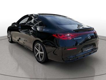Mercedes CLA 220 AMG Line — photo 6