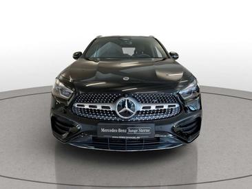 Mercedes GLA 180 AMG Line — photo 2