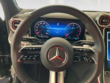 Mercedes GLC 200 AMG Line — photo 11
