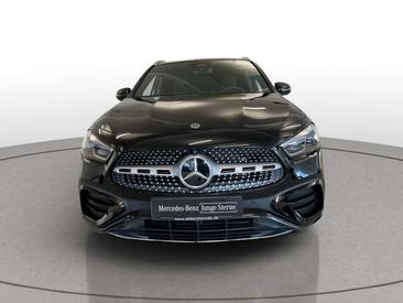Mercedes GLA 180 AMG Line — photo 2