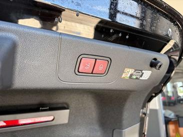 Mercedes CLA 220 AMG Line — photo 16