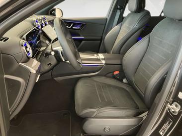 Mercedes GLC 220 AMG Line — photo 10