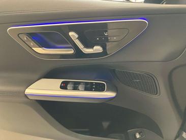 Mercedes GLC 220 AMG Line — photo 14