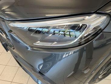 Mercedes GLC 220 AMG Line — photo 15