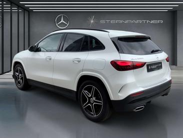 Mercedes GLA 200 Night Edition — photo 6