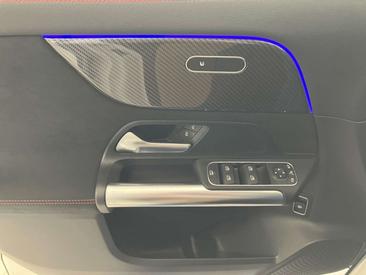 Mercedes GLA 180 AMG Line — photo 13