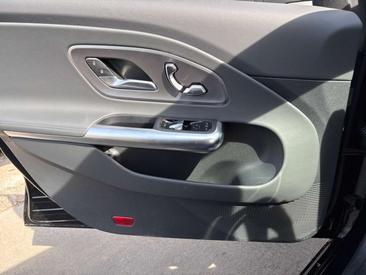 Mercedes CLA 200 — photo 13