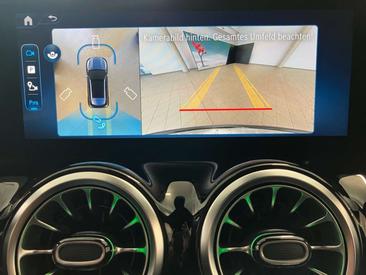 Mercedes GLA 180 AMG Line — photo 13