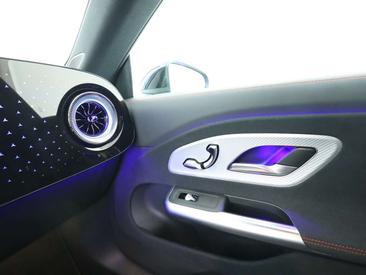 Mercedes CLA 350 — photo 16