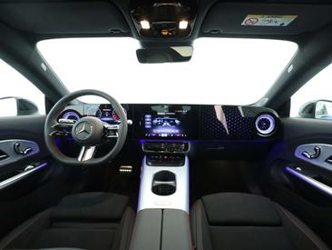 Mercedes CLA 350 — photo 19