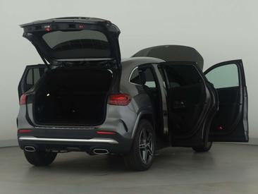 Mercedes GLA 200 — photo 9