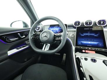 Mercedes GLC 300 — photo 10