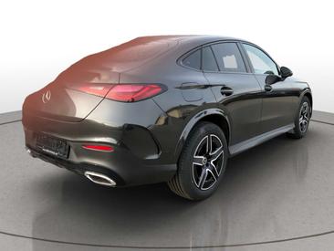 Mercedes GLC 220 AMG Line — photo 4
