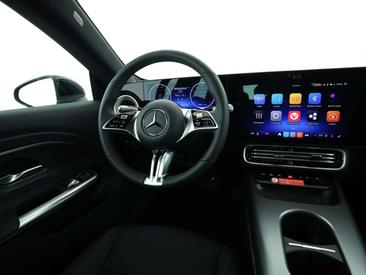 Mercedes CLA 180 — photo 10