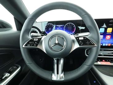 Mercedes CLA 180 — photo 11