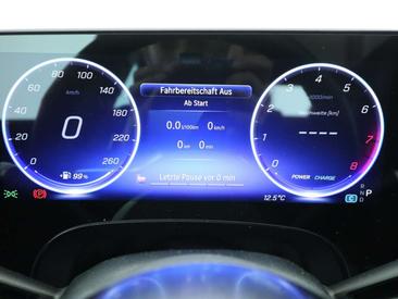Mercedes CLA 180 — photo 12
