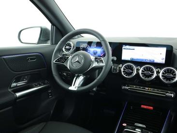 Mercedes GLA 220 — photo 10
