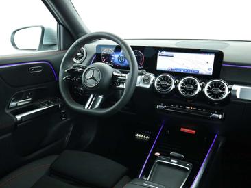Mercedes GLB 220 — photo 10