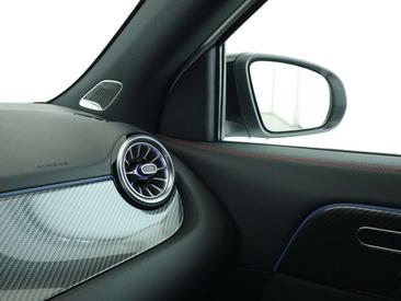 Mercedes GLA 250 — photo 16