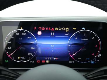 Mercedes GLC 220 — photo 12