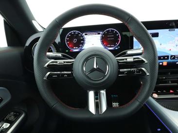 Mercedes CLA 220 — photo 11
