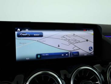 Mercedes GLA 220 — photo 13