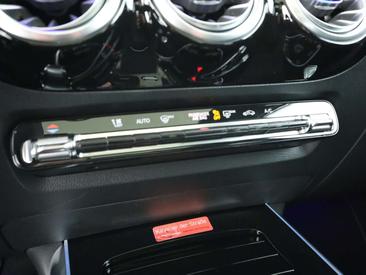 Mercedes GLA 220 — photo 14