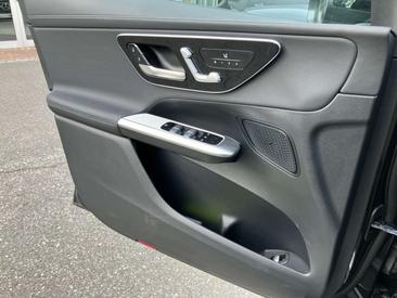 Mercedes GLC 220 AMG Line — photo 14