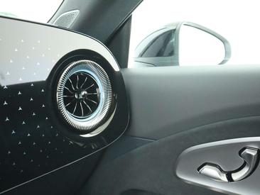 Mercedes CLA 200 — photo 16