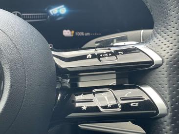 Mercedes Classe E 300 Night Edition — photo 24