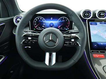 Mercedes GLC 220 — photo 11
