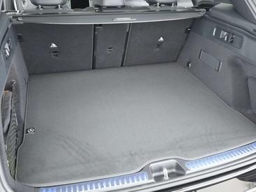 Mercedes GLC 300 — photo 23