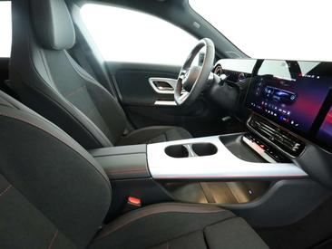 Mercedes CLA 250 — photo 17