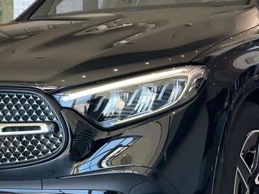 Mercedes GLC 220 AMG Line — photo 14