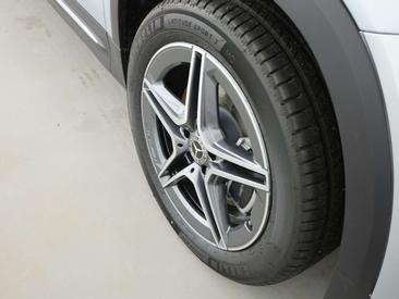 Mercedes GLB 220 — photo 21